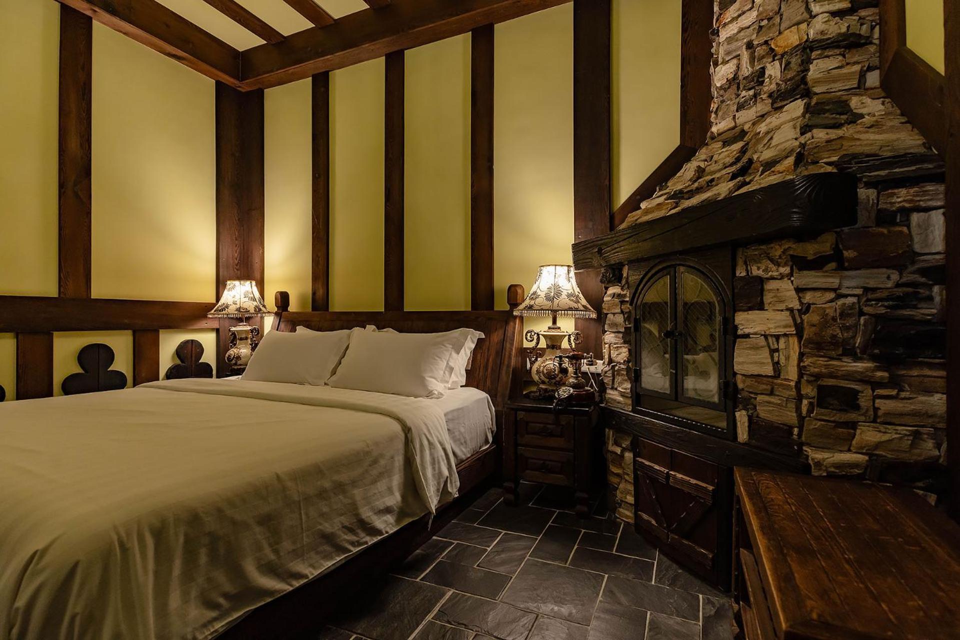 Tudor Dynasty Homestay Shoufeng Buitenkant foto